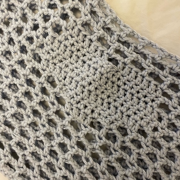 handmade crochet mesh heart crop top - Picture 3 of 4